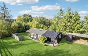 Beautiful Home In Glesborg With Wifi, Fjellerup